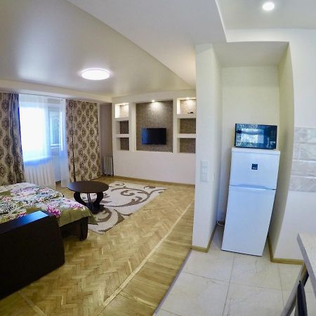 Studio apartment Kiev Bagian luar foto