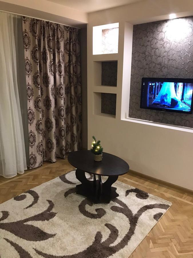 Studio apartment Kiev Bagian luar foto