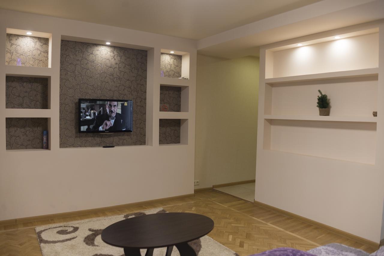 Studio apartment Kiev Bagian luar foto