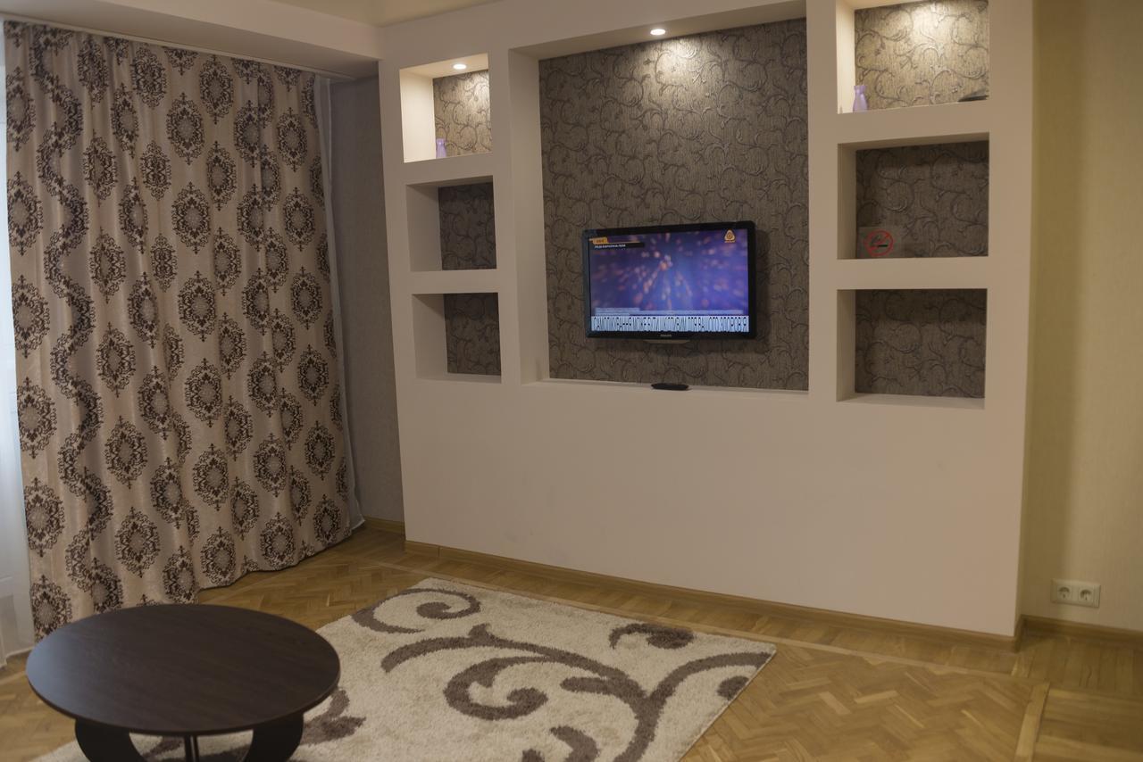 Studio apartment Kiev Bagian luar foto